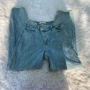 Abercrombie 90’s straight high rise jeans